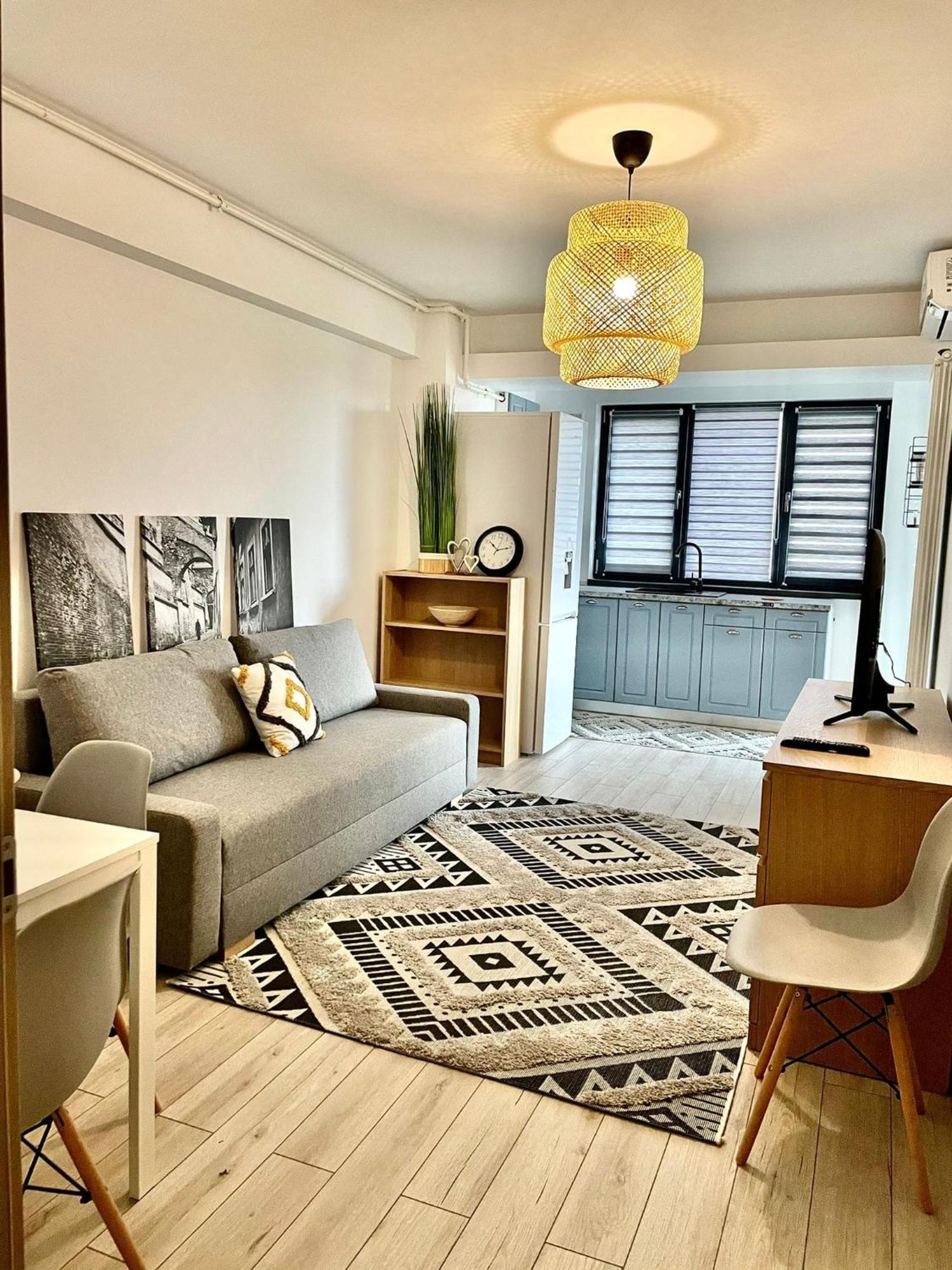 Politehnica Apartment Bukarest Eksteriør billede