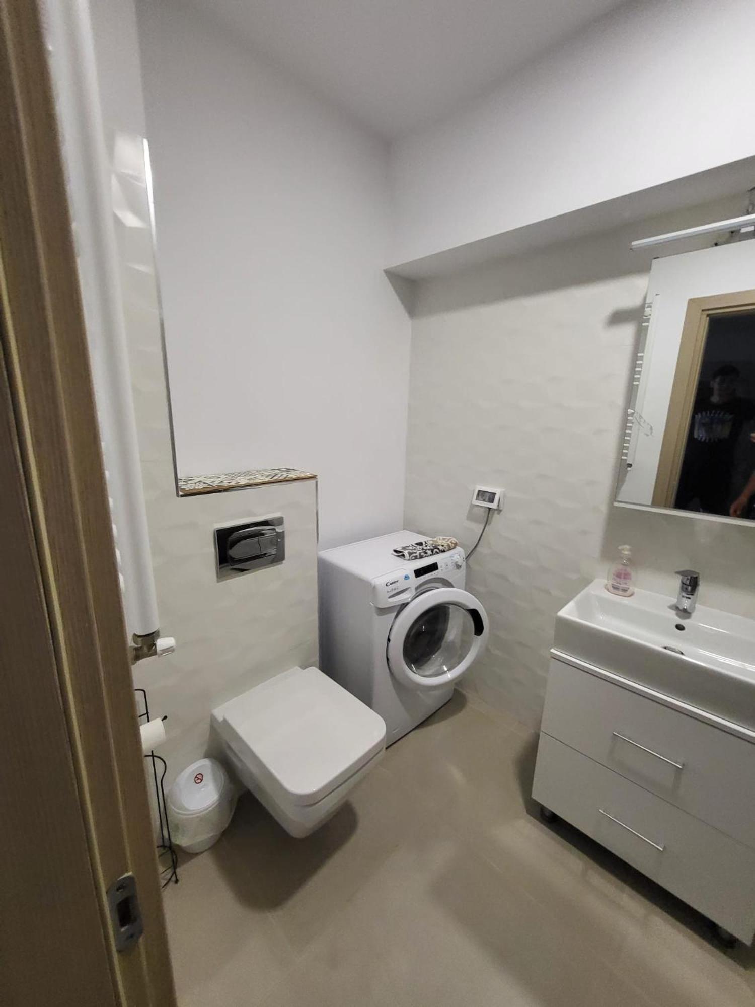 Politehnica Apartment Bukarest Eksteriør billede